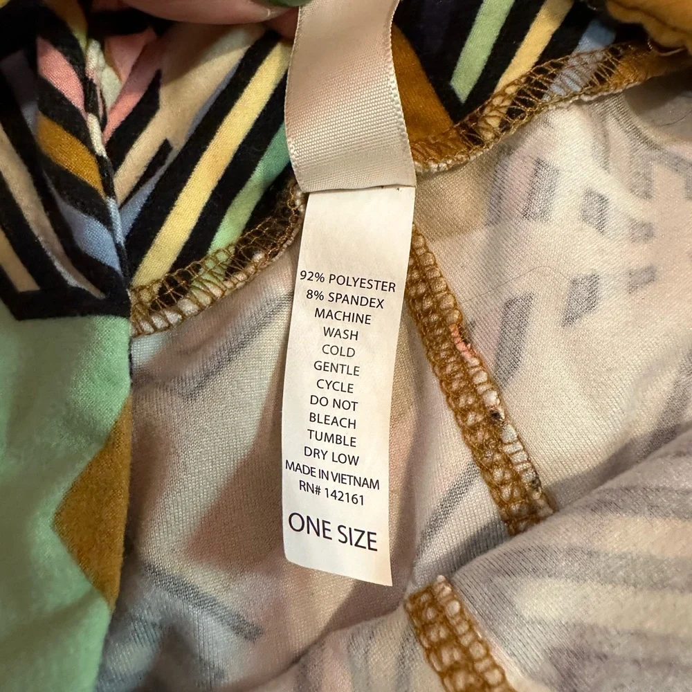 Women’s LuLaRoe Leggings, One Size, Two Pairs, NWOT - Picture 7 of 7
